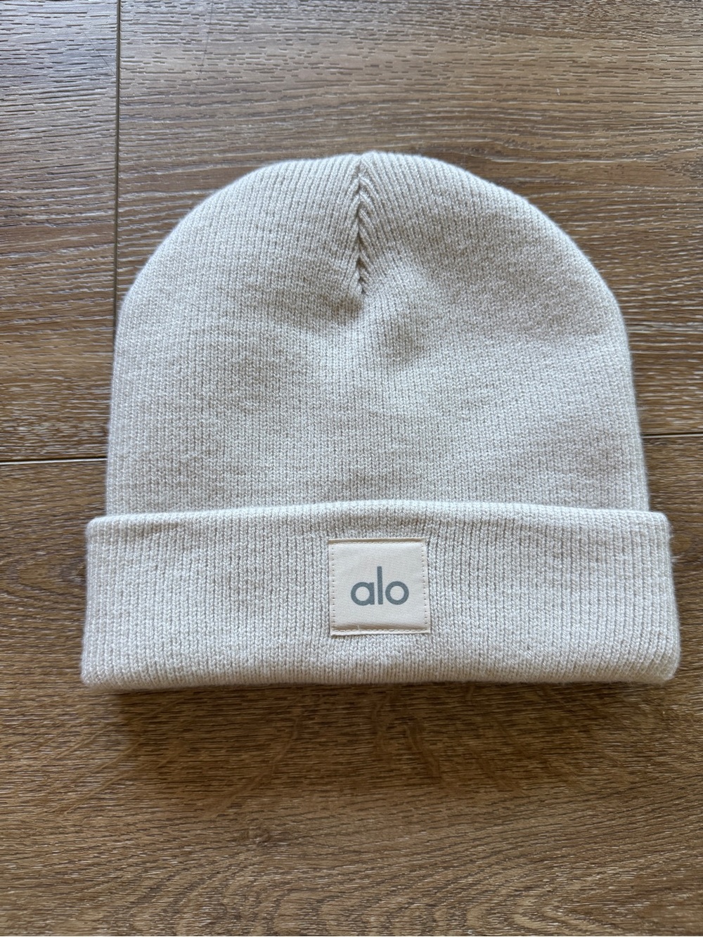 SOLD OUT EVERYWHERE Alo yoga beanie bone